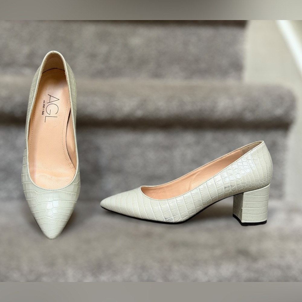 AGL Croc Embossed Off White Block Heel Leather Pumps Women’s 7 Formal Elegant - Picture 1 of 16